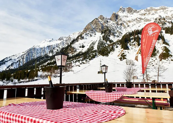 Berghaus Stuben Arlberg mit Sauna Panoramablick und Nähe zur Piste
