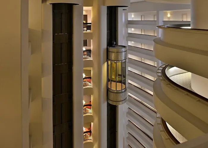 Edward Hotel & Convention Center