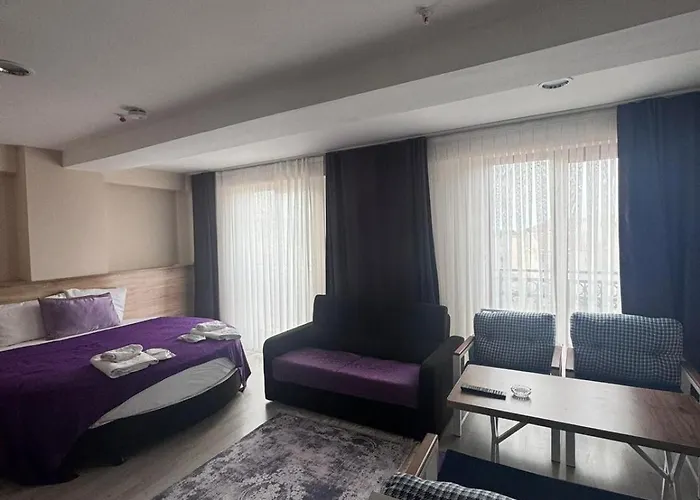 Grand Life Hotel
