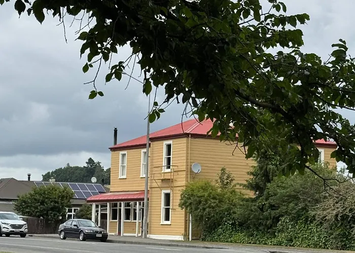 The Albury Est1879