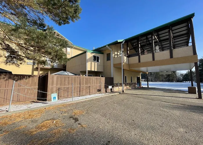 Northern Greens Resort And Conference Centre