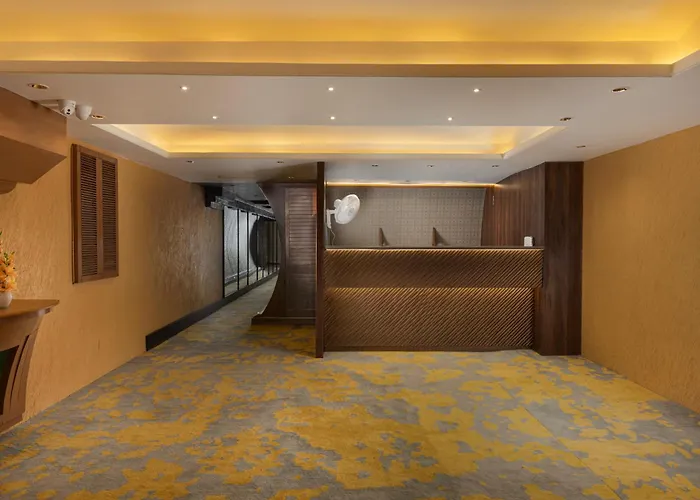 Asar Capoors Hotel Hazratganj By Orion Hotels