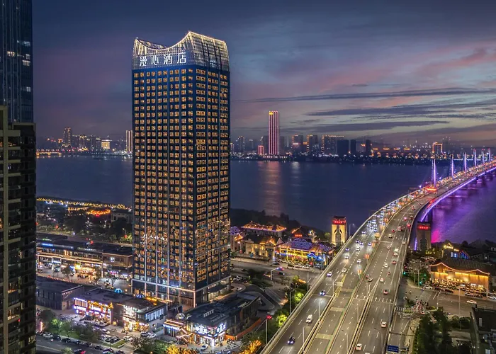 Nanchang Honggutan Mixc Hotel