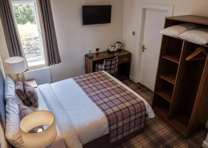 Lochmaddy Hotel