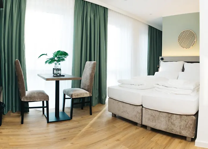 Living Inn am Schlosspark - Park, City&Parking incl