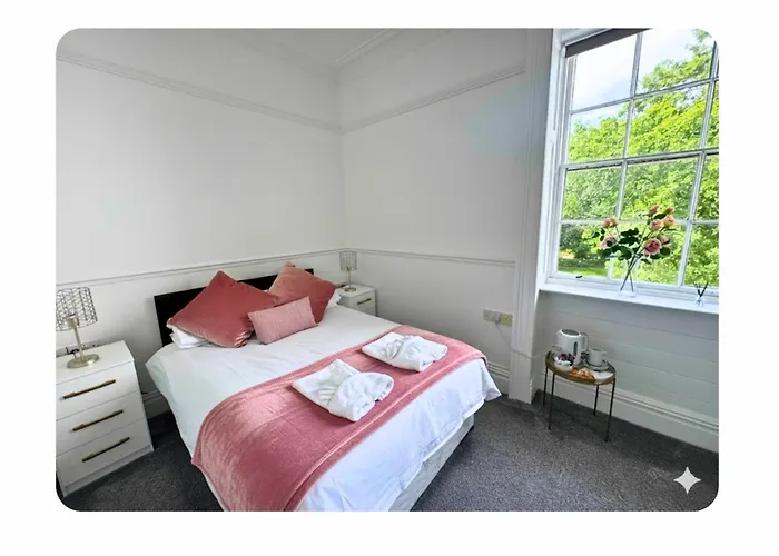 Manor Park Country House