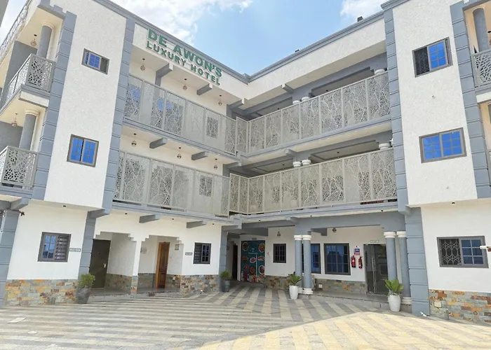 De Awon'S Luxury Hotel