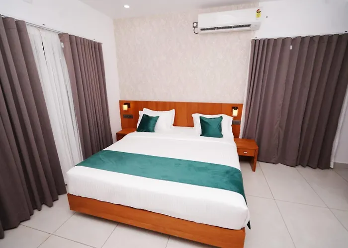 Palm Wave Beach Resort