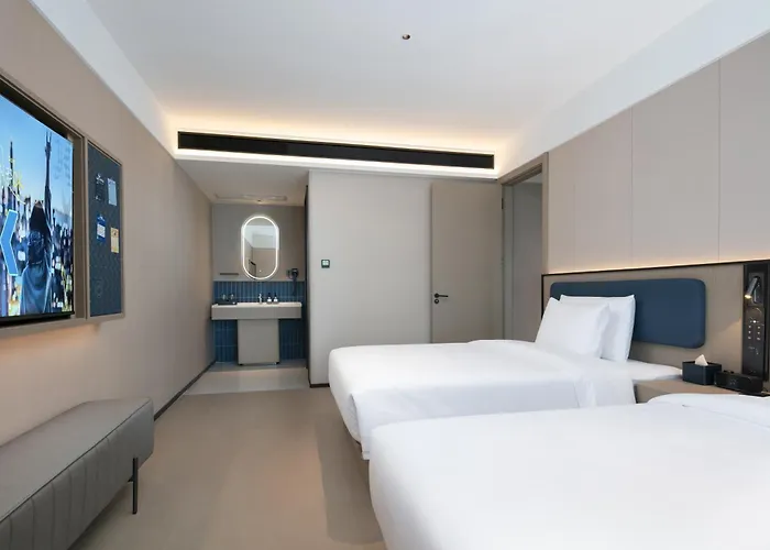 Huanman Hotel