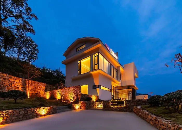 Panorama Peaks Lodge-Free Pickup-Sunrise-Close To The Middle Gate Ticket Office Of The Zhangjiajie Foreset Park