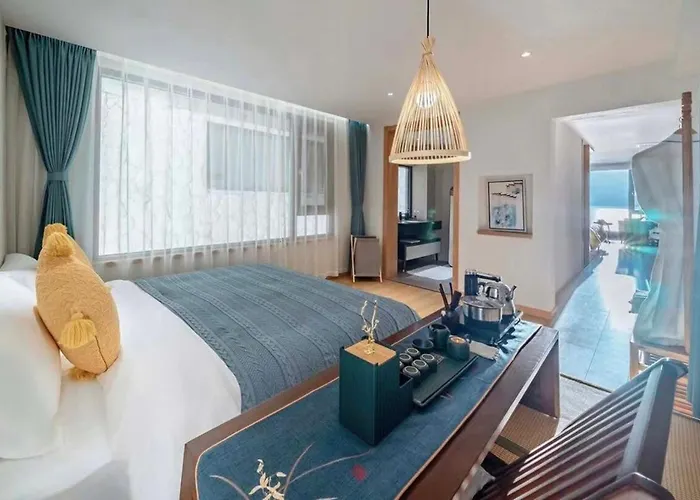 Dali Nanshenan South Sea View Holiday Villa