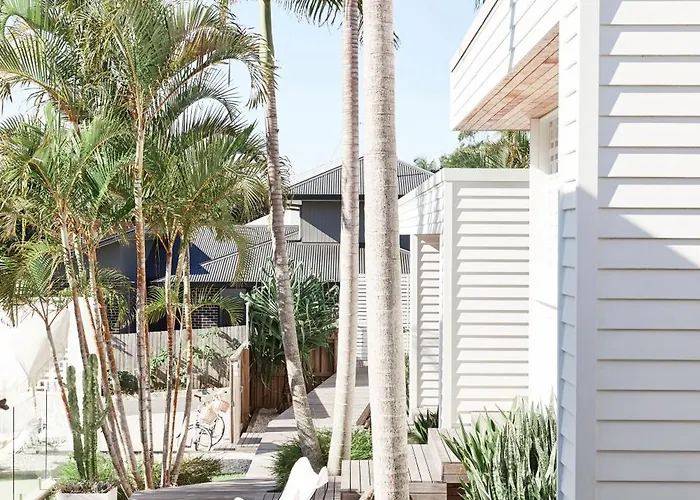 Bask & Stow I Luxe Guesthouse