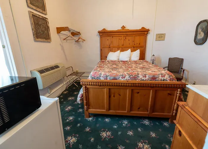 Jackson House Hotel