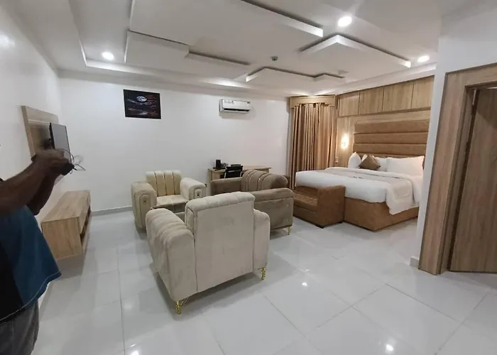Immaculate Excellence Luxury Hotel