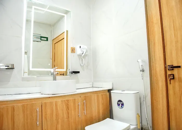 Immaculate Excellence Luxury Hotel