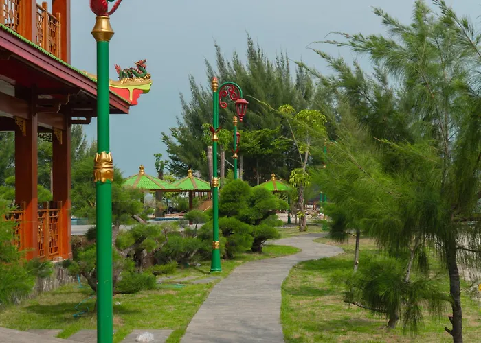 Pulau Lima Resort