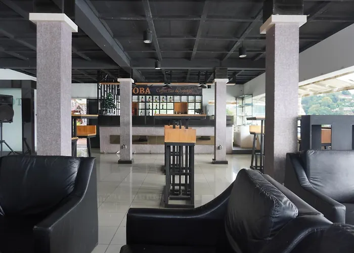 Siantar Hotel Parapat
