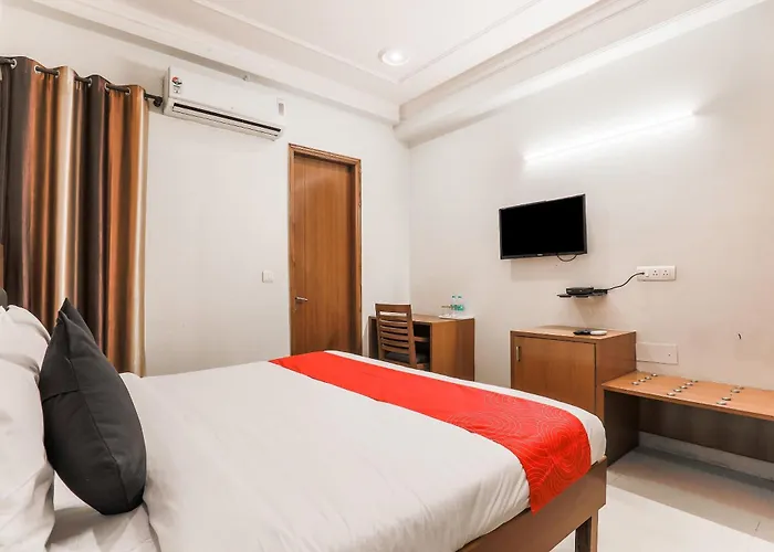 Hotel O Red Carpet Hotels
