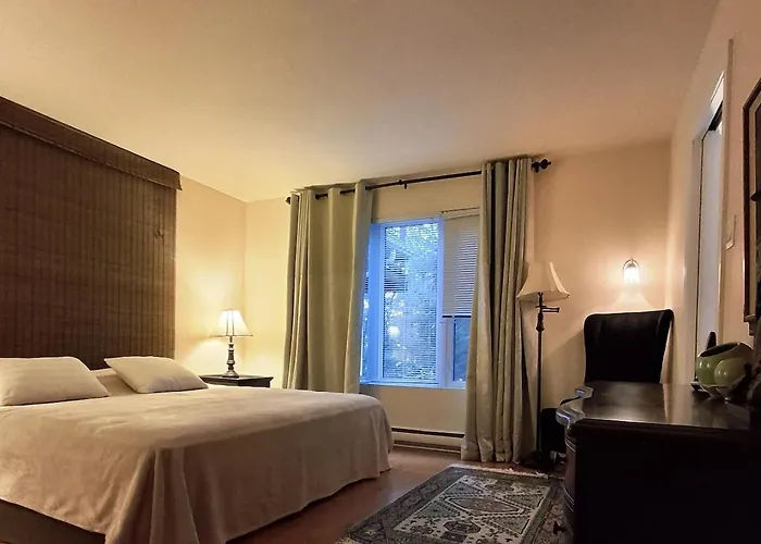 Lakefront Cottage 30 Minutes From Ottawa Downtown