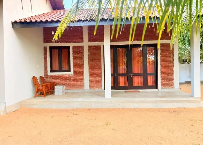 Ma'Moon Beach Villa