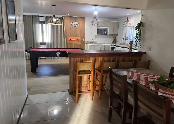 Branca - Refúgio com Bilhar, Churrasco e Vista Mar