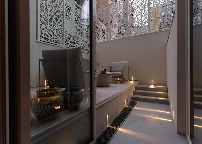 Apulia Re' Aparthotel & Suites