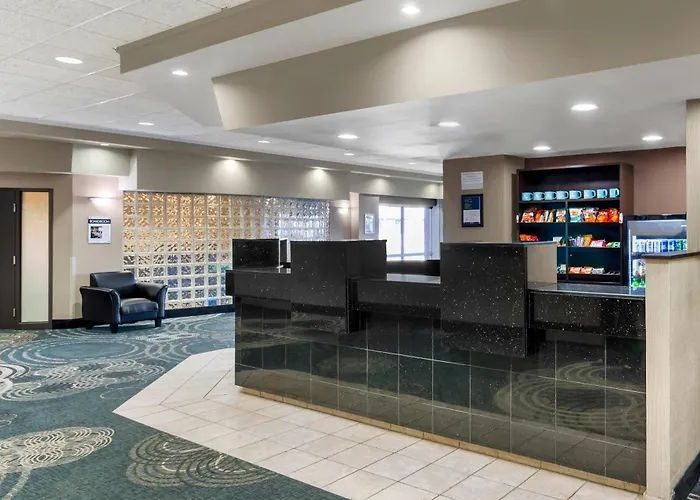 Clarion Hotel & Suites Brandon