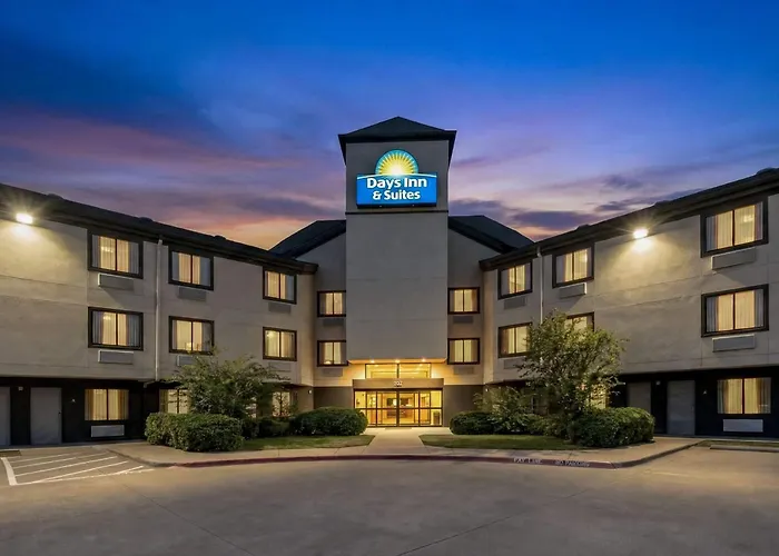 Days Inn & Suites By Wyndham Desoto