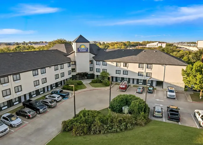Days Inn & Suites By Wyndham Desoto