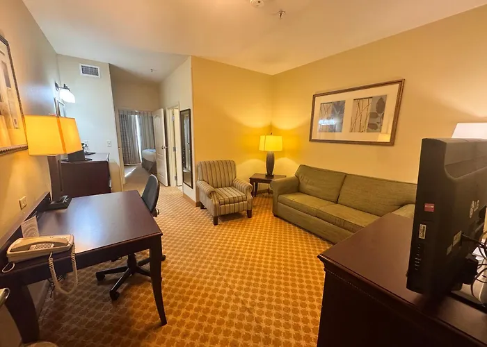 Hotel Pineville & Conference Center Alexandria I-49