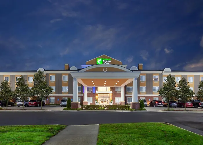 Holiday Inn Express & Suites Woodhaven By Ihg