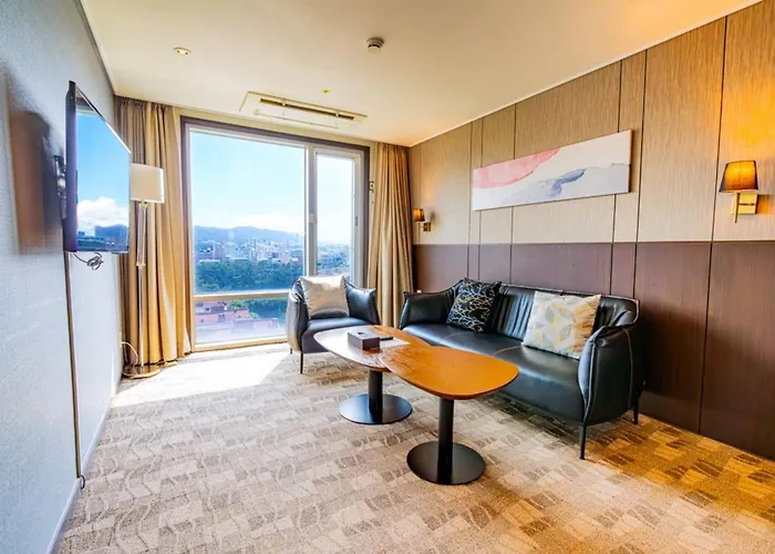 Ramada By Wyndham Jeju City Hall