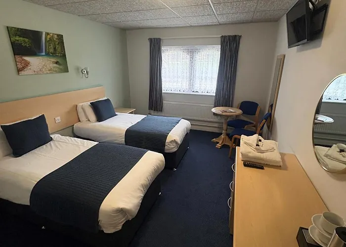 Sandown Park Lodge