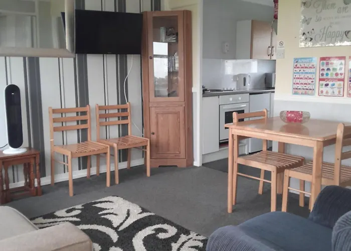 Alicias Chalets ,Free Wifi & Swimming Pool Passes