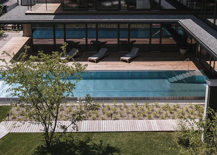 Zelloon Boutique Hotel