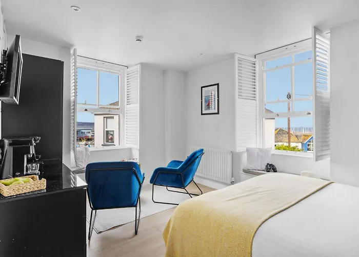 Golden Vanity Suite - Sea View - Free Wi-Fi