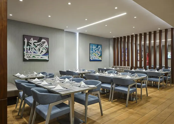 Wirgan Al Noor, Tapestry Collection By Hilton