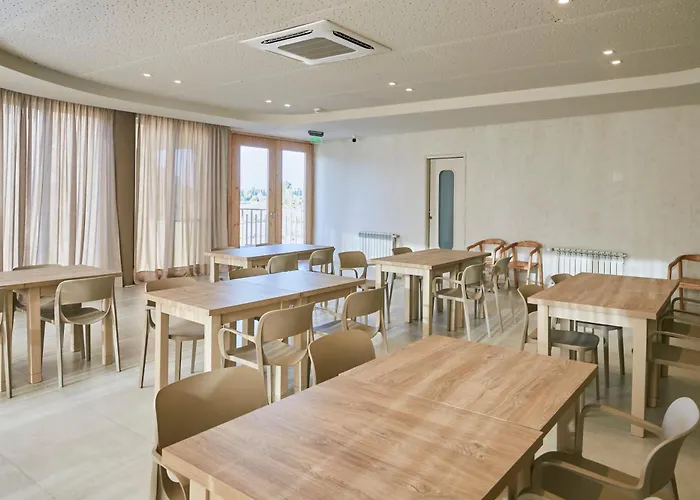 Howard Johnson Alcantara Boutique Hotel Chacras De Coria By Wyndham