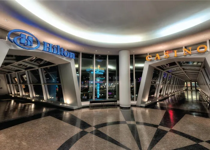 Hilton Niagara Falls/ Fallsview Hotel And Suites