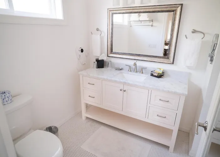 Grass Valley Courtyard Suites
