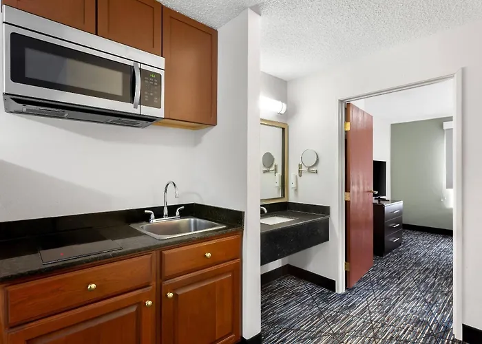Quality Inn & Suites Niles