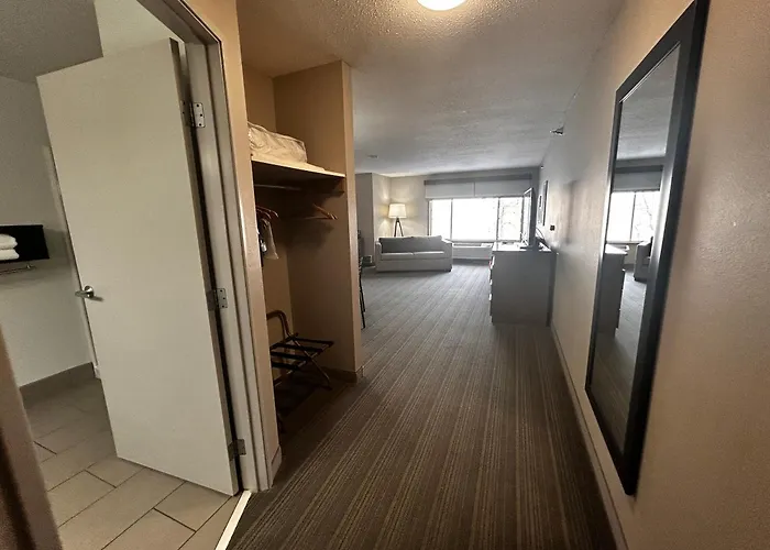 Country Inn & Suites By Radisson, Baxter, Mn