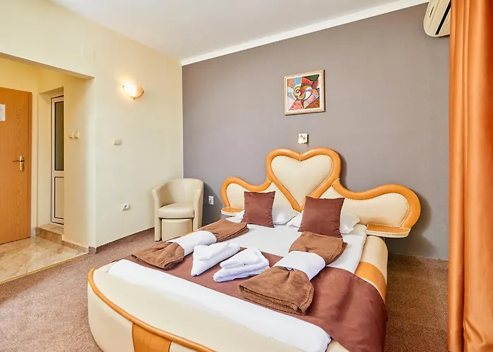 Peneka Hotel