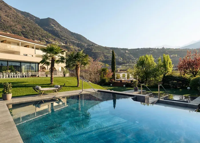 FAYN garden retreat hotel
