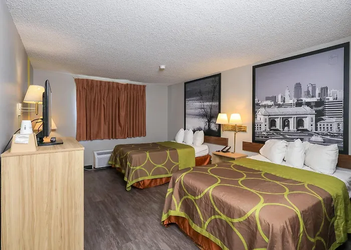 Super 8 By Wyndham Smithville Kansas City
