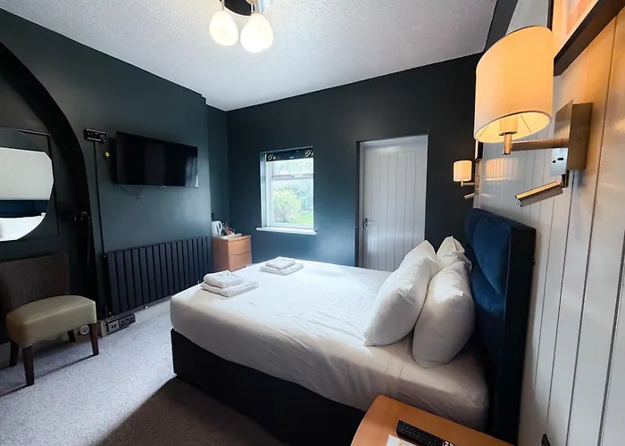 Nomi Rooms & Restaurant