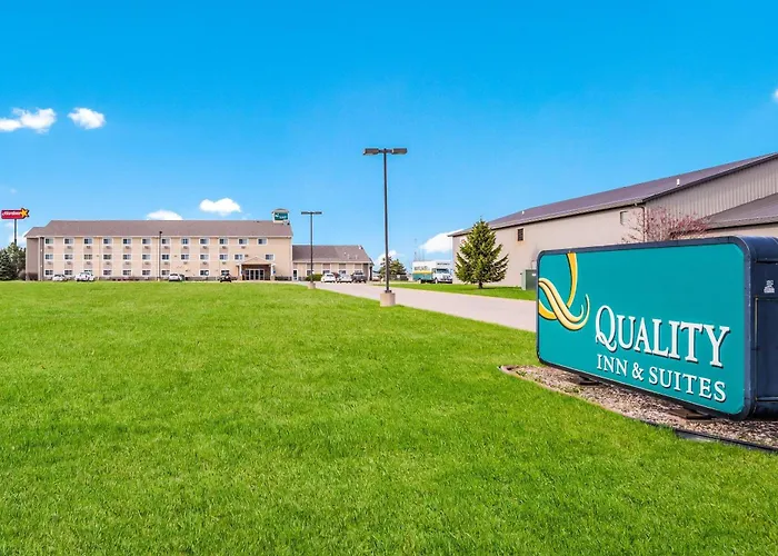 Quality Inn & Suites Eldridge Davenport North