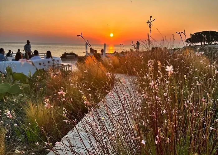 Sunset Studios & Rooms
