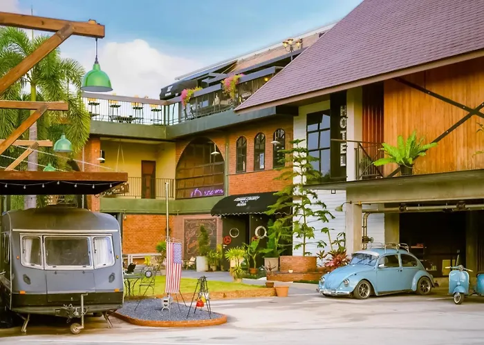 Dream Factory Hotel