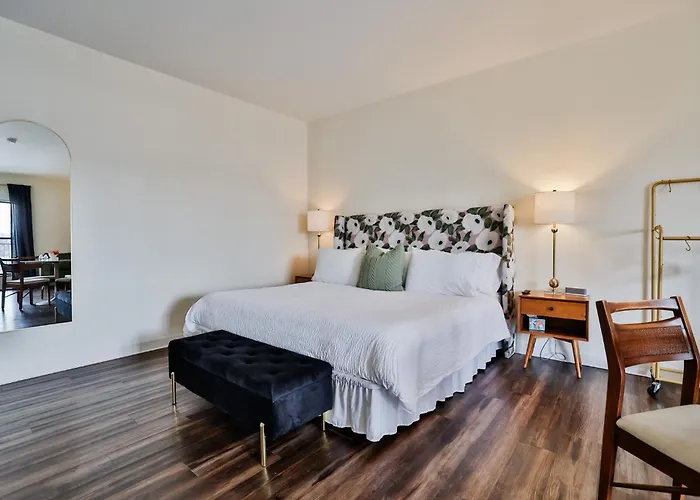 Urban Collective Boutique Hotel